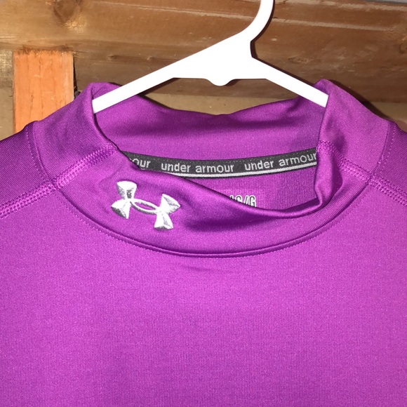 Woman’s purple under armour cold gear top - Picture 2 of 5